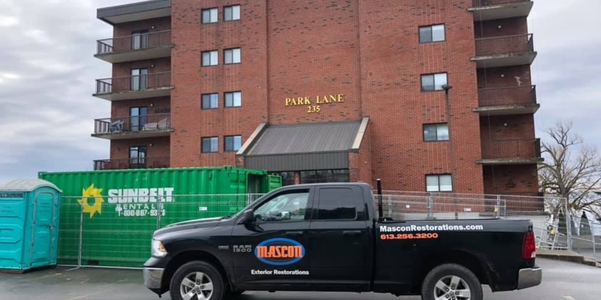 235 South Street Balcony Image