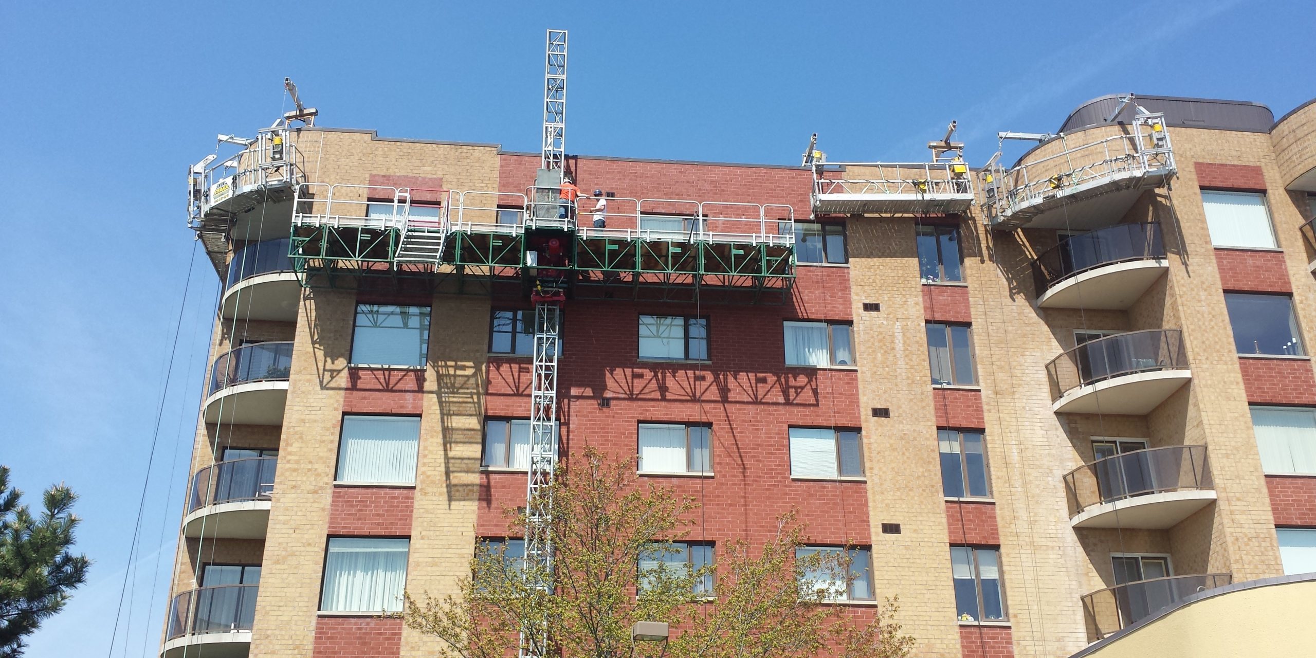 120 Wright Crescent Brick Image