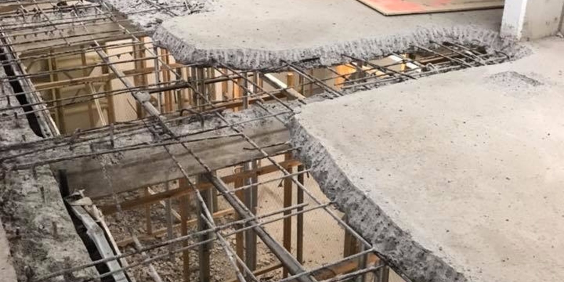 235 South Street Parking Garage Image