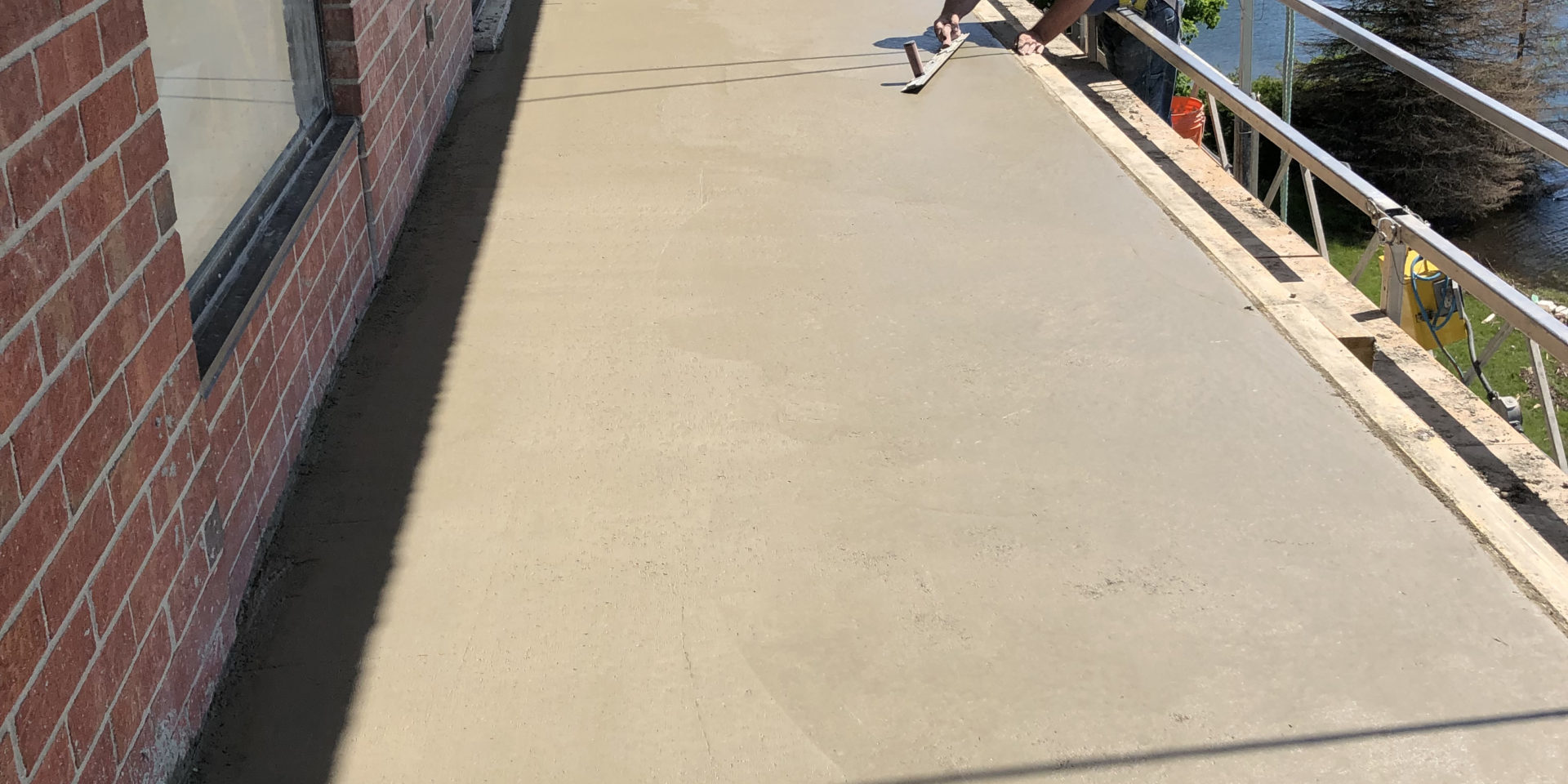 235 South Street Balcony Image