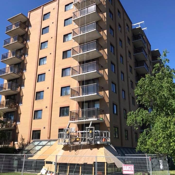 120 Barrett Court Balcony Image