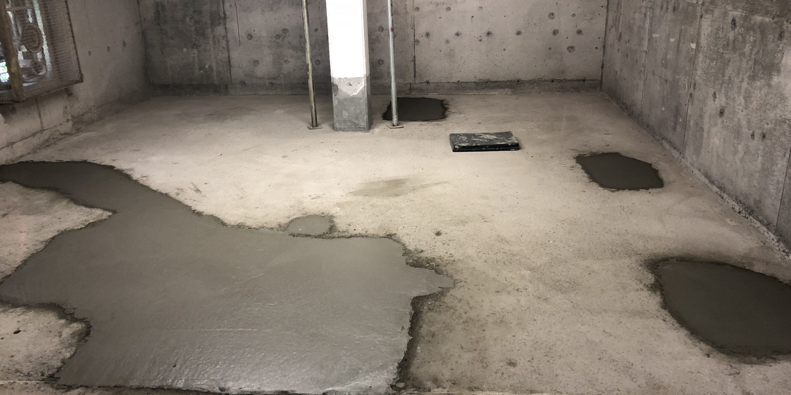 235 South Street Parking Garage Image
